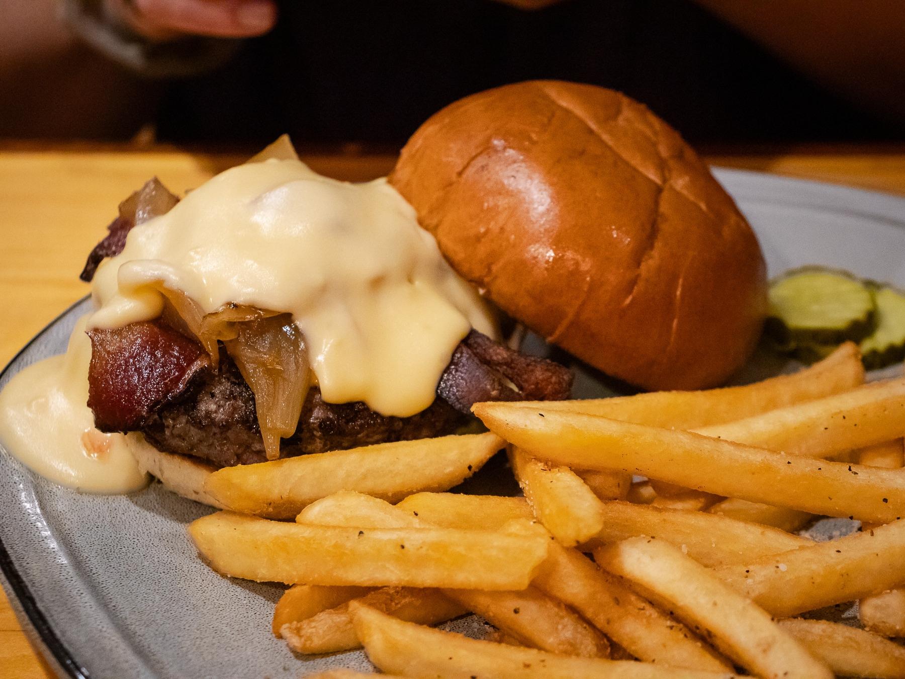 Tucks Brew Burger 2023